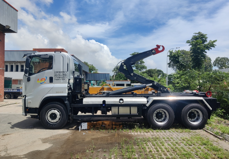 Composite Hooklift(sliding and swing)