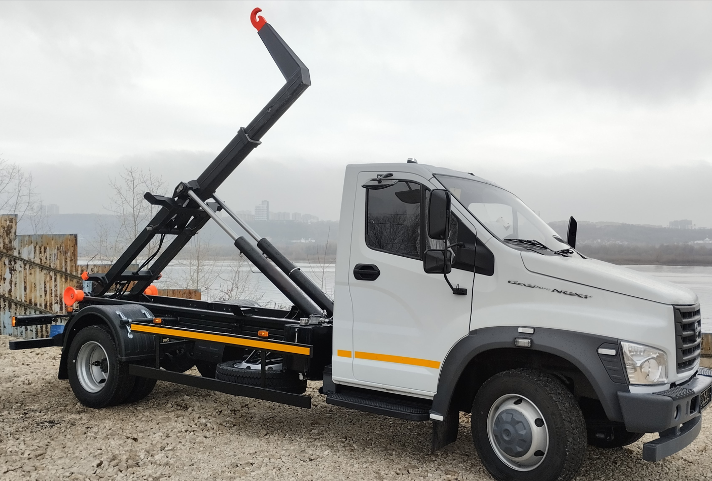 LBH6 hooklift - Thumbnail